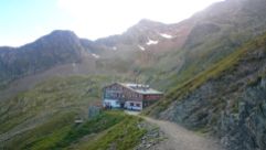 Adolf-Pichler-Hütte bis Innsbrucker Hütte | raupenblau